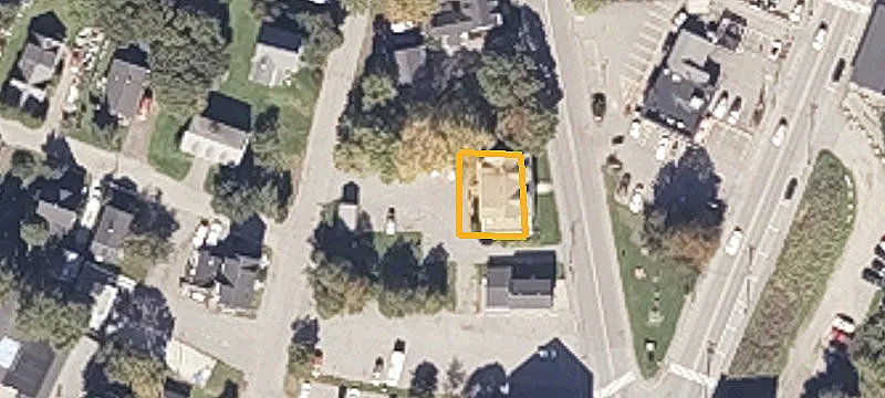 8 Main St