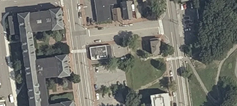 10 C St