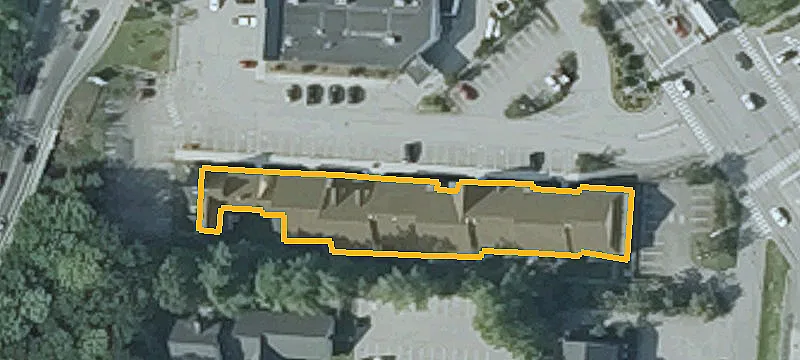 24 Stone St