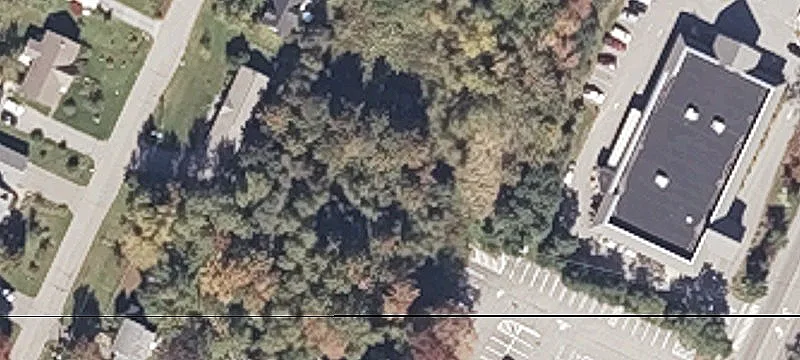 196 Camden St