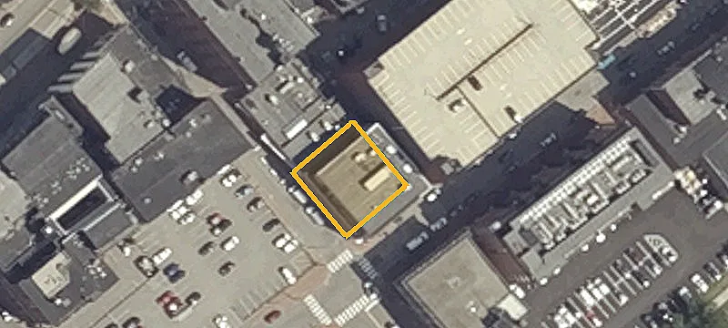 41 Free St