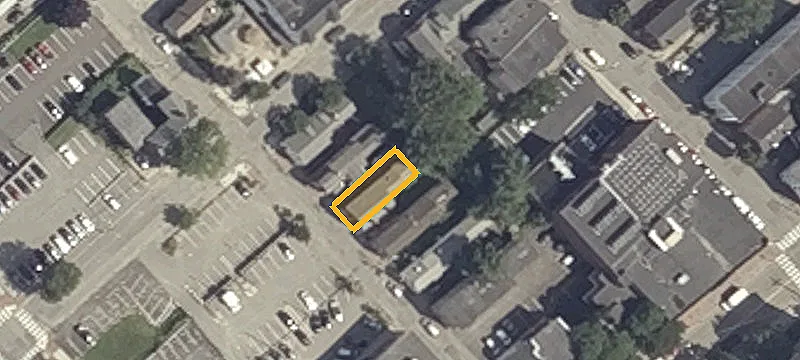 19 Cedar St