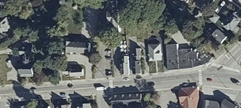 372 Cottage Rd