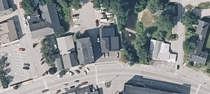 138 Main St