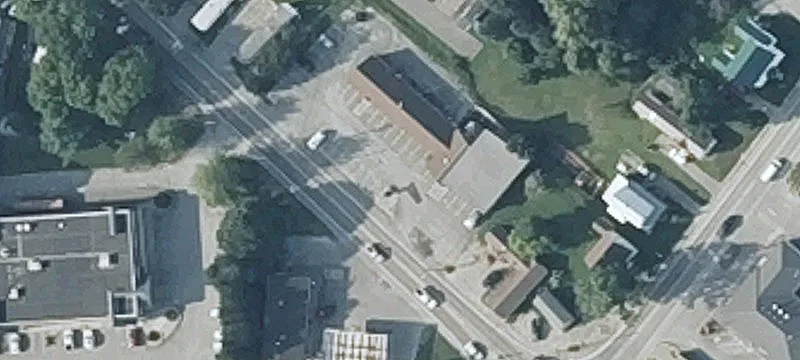 9th Pleasant St