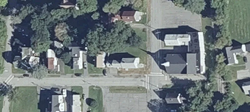 11 Newhall St