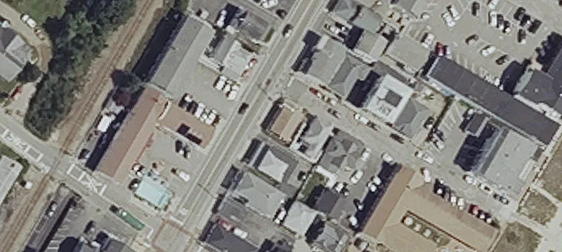 73 Grand Ave