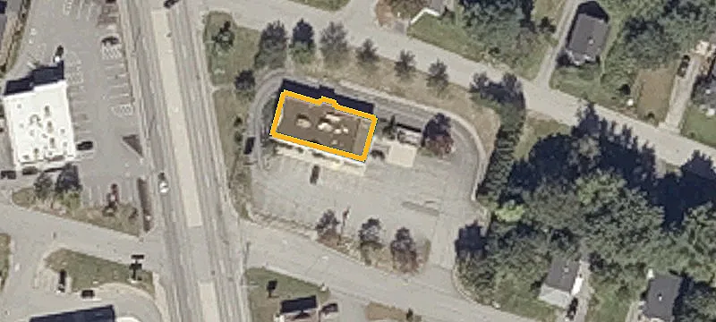445 Ctr St