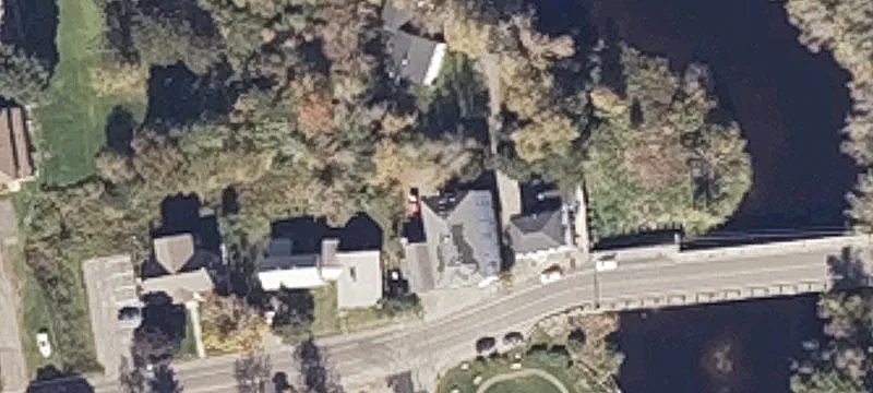 304 Main St