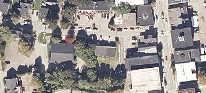 8 Lindsey St