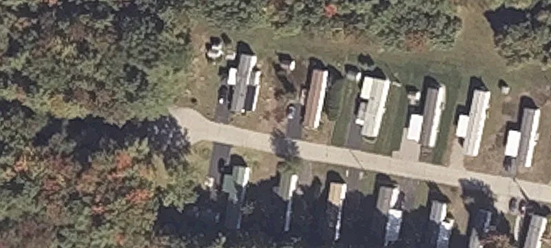 8 Spur Ln