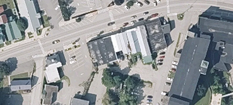 121 Main St