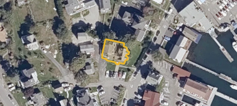 65 Commercial St