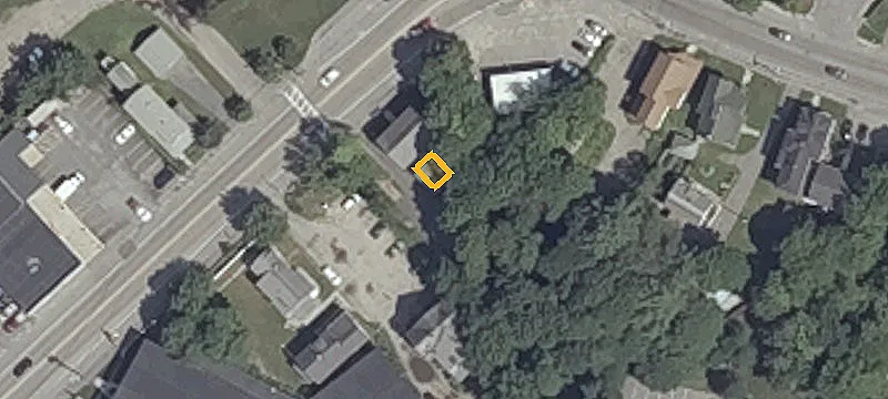 492 Main St