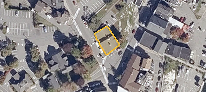 4 Townsend Ave