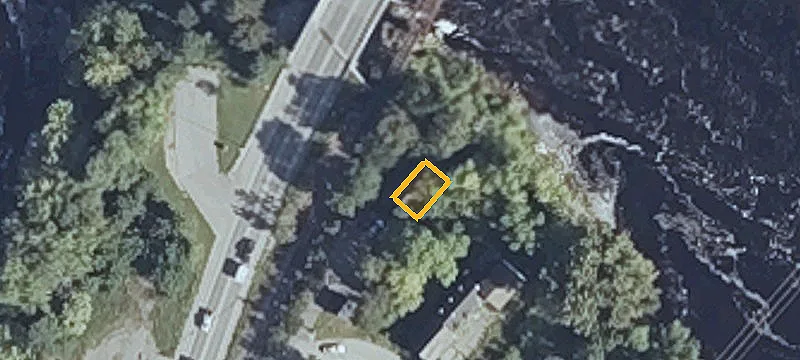 2 Howard St