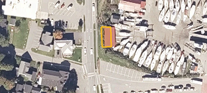 606 Main St