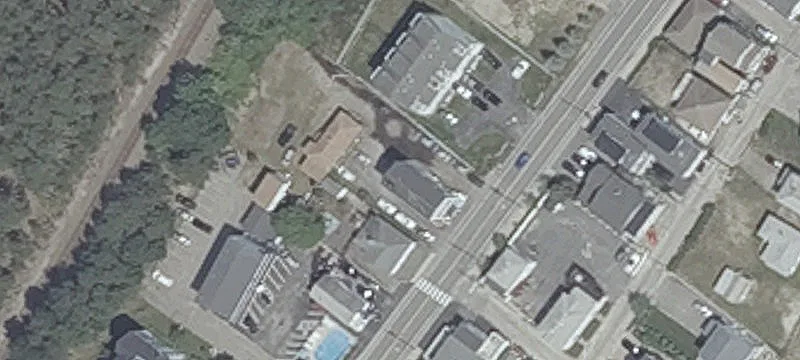 178 Grand Ave