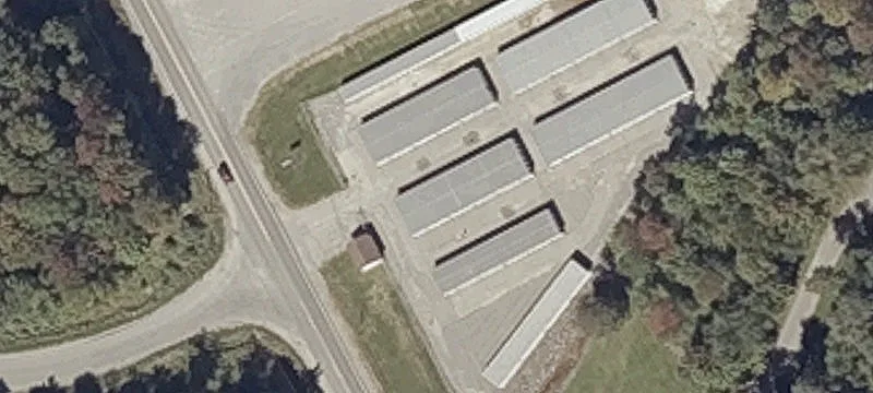 553 Town Farm Rd
