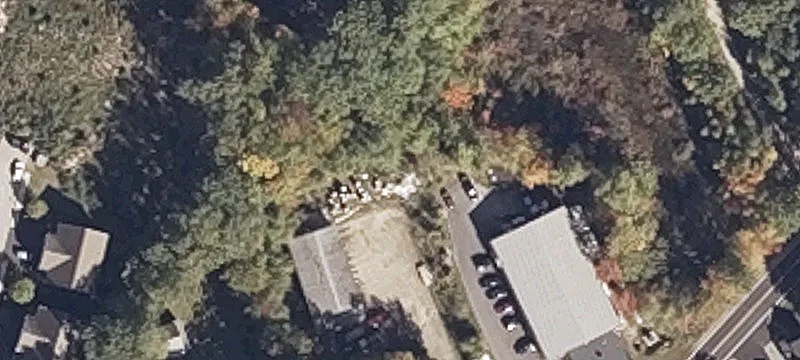 36 Railroad Ave
