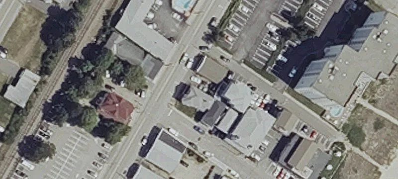 23 Grand Ave