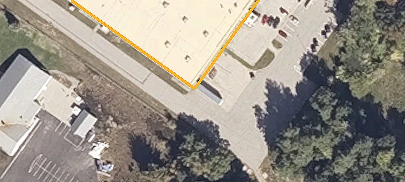 1327 Main St