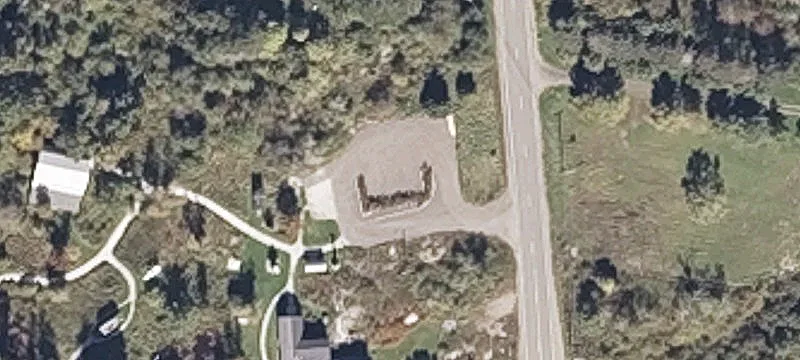 582 Riv Rd