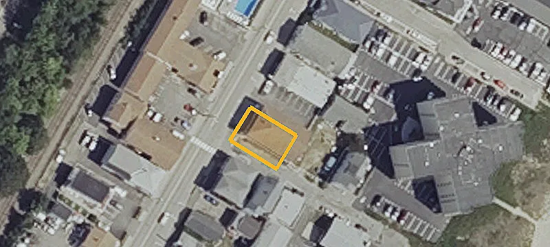43 Grand Ave