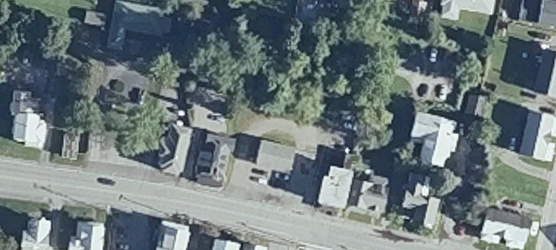 28 Clinton Ave