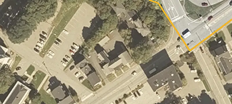 140 Main St