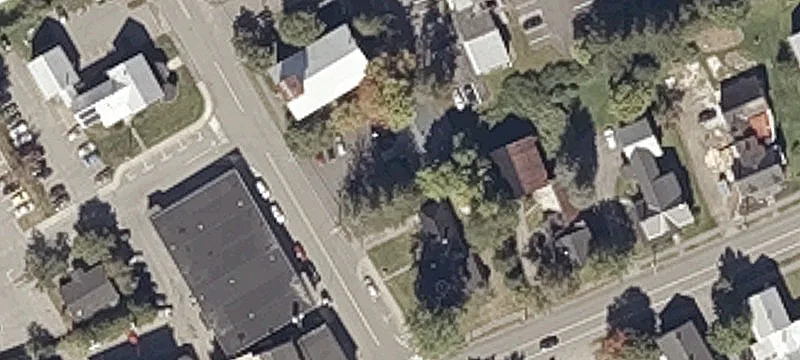 122 High St