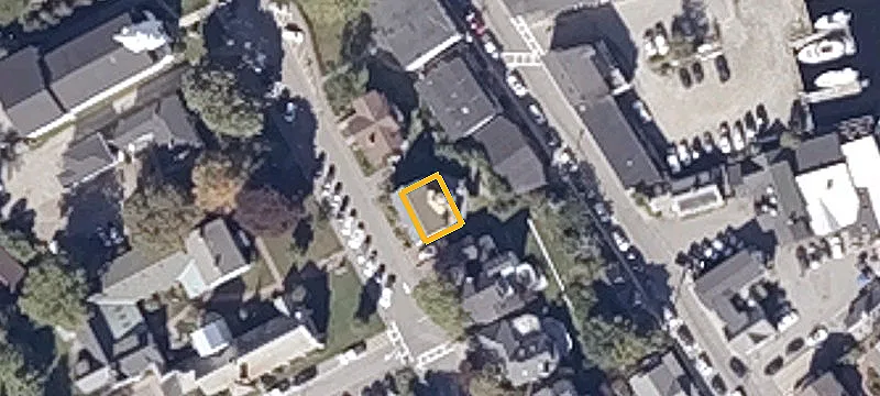 38 Chestnut St