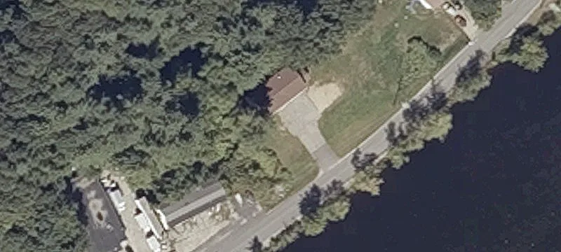 166 Riv Rd
