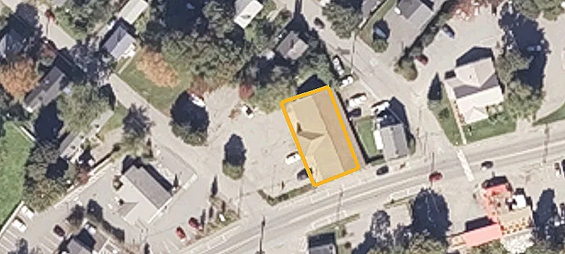734 Main St