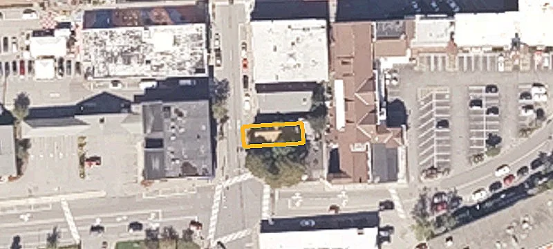 305 Main St