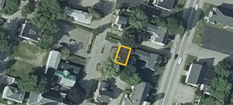 19 Pleasant St