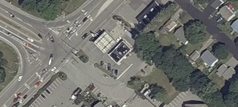 690 Main St