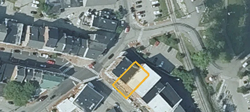 9 Main Ave