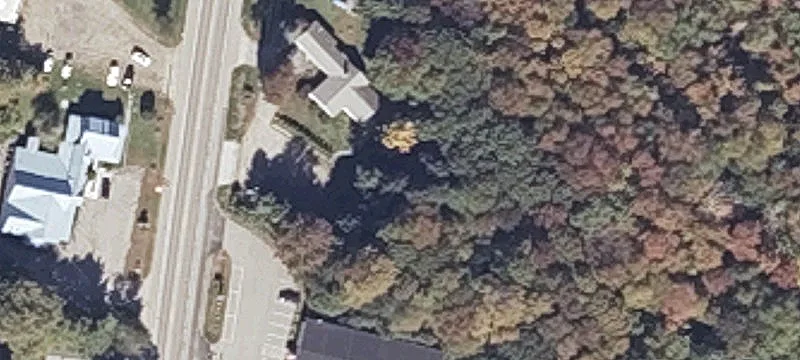 724 Commercial St
