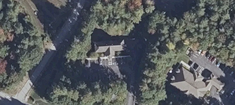 16 Northbrook Dr