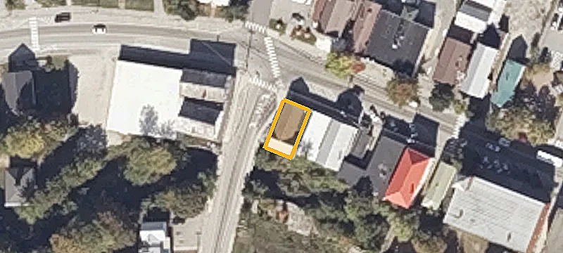 452 Main St
