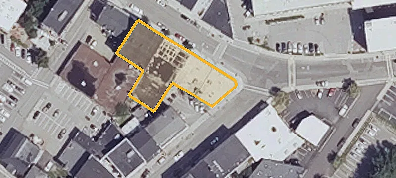 105 Main St