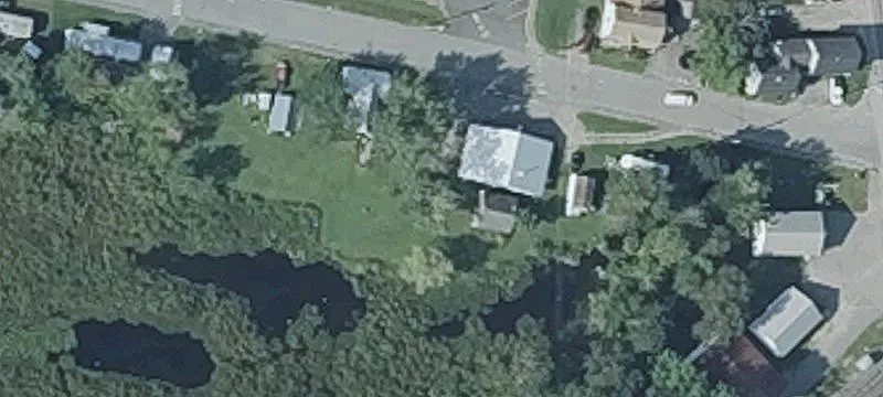 12 Heath St