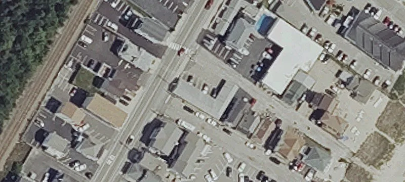 85 Grand Ave