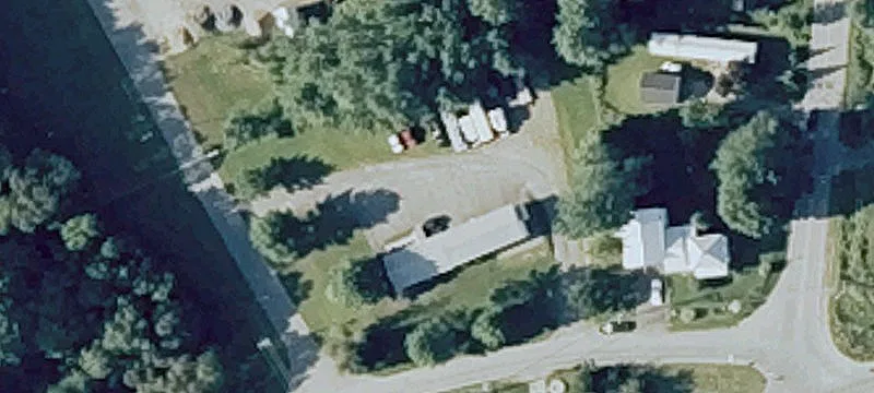 98 Heselton St