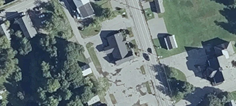 912 Main St