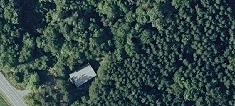 208 Middle Rd