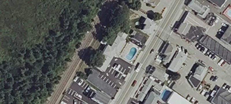 98-102 Grand Ave
