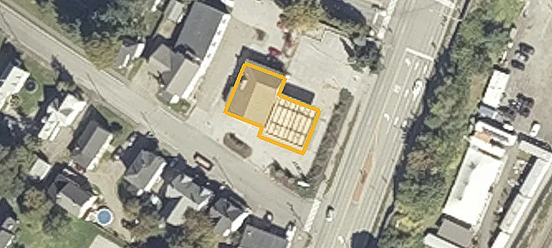 395 Main St