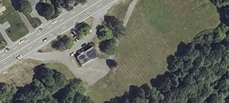 560 Us Rte 1st 1